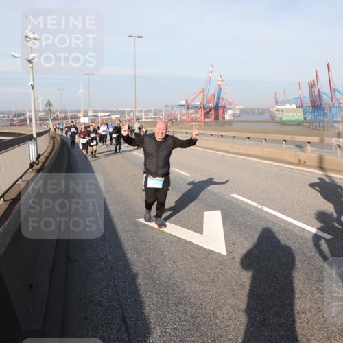 03.10.2025 - Köhlbrandbrückenlauf Yannick Fuchs http://msf.ph/oto/9182141 03.10.2025 08:59:11 Position 2  meine-sportfotos.de