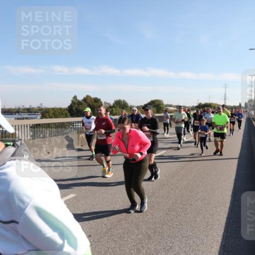 03.10.2025 - Köhlbrandbrückenlauf Yannick Fuchs http://msf.ph/oto/9182146 03.10.2025 11:24:26 Position 3  meine-sportfotos.de