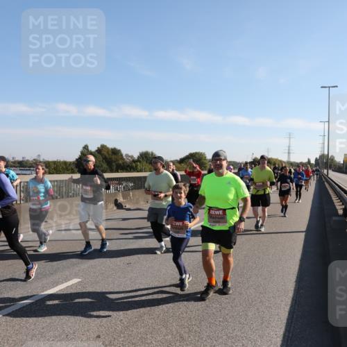 03.10.2025 - Köhlbrandbrückenlauf Yannick Fuchs http://msf.ph/oto/9182173 03.10.2025 11:24:28 Position 3  meine-sportfotos.de