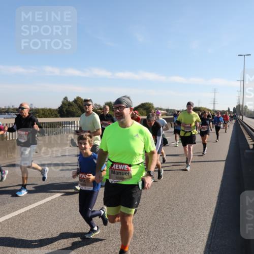 03.10.2025 - Köhlbrandbrückenlauf Yannick Fuchs http://msf.ph/oto/9182181 03.10.2025 11:24:29 Position 3 8668, 6669 meine-sportfotos.de