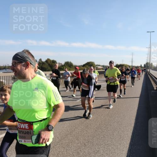 03.10.2025 - Köhlbrandbrückenlauf Yannick Fuchs http://msf.ph/oto/9182188 03.10.2025 11:24:29 Position 3 6669 meine-sportfotos.de