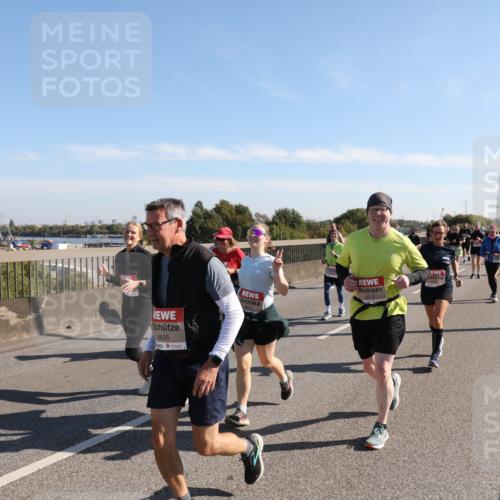 03.10.2025 - Köhlbrandbrückenlauf Yannick Fuchs http://msf.ph/oto/9182199 03.10.2025 11:24:31 Position 3 6695, 5010 meine-sportfotos.de