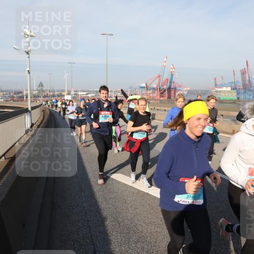 03.10.2025 - Köhlbrandbrückenlauf Yannick Fuchs http://msf.ph/oto/9182203 03.10.2025 08:59:19 Position 2 3364, 3745, 3746 meine-sportfotos.de