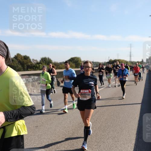 03.10.2025 - Köhlbrandbrückenlauf Yannick Fuchs http://msf.ph/oto/9182211 03.10.2025 11:24:31 Position 3 501, 5577 meine-sportfotos.de