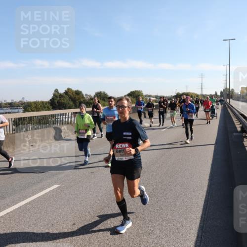 03.10.2025 - Köhlbrandbrückenlauf Yannick Fuchs http://msf.ph/oto/9182215 03.10.2025 11:24:32 Position 3 5577 meine-sportfotos.de