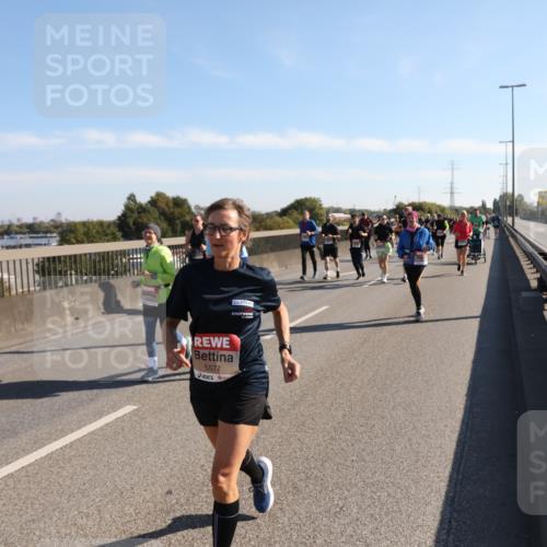 03.10.2025 - Köhlbrandbrückenlauf Yannick Fuchs http://msf.ph/oto/9182220 03.10.2025 11:24:32 Position 3 5577 meine-sportfotos.de