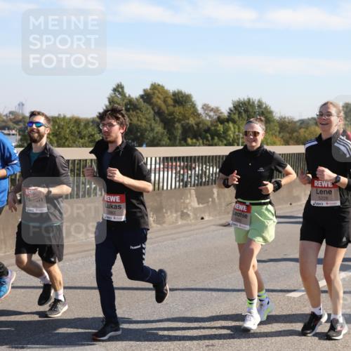 03.10.2025 - Köhlbrandbrückenlauf Yannick Fuchs http://msf.ph/oto/9182253 03.10.2025 11:24:36 Position 3 5883, 5878, 5882, 5255, 5226 meine-sportfotos.de