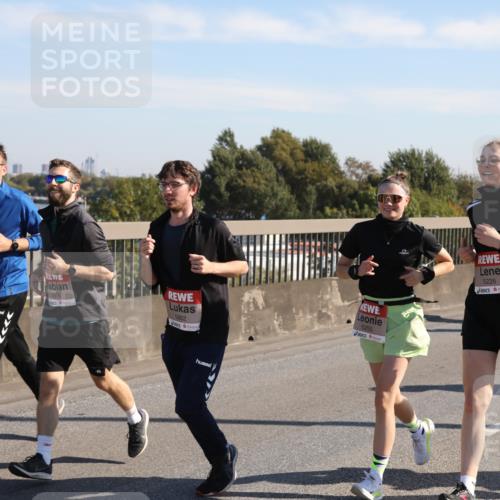03.10.2025 - Köhlbrandbrückenlauf Yannick Fuchs http://msf.ph/oto/9182255 03.10.2025 11:24:36 Position 3 5883, 5878, 5882, 5255, 5226 meine-sportfotos.de