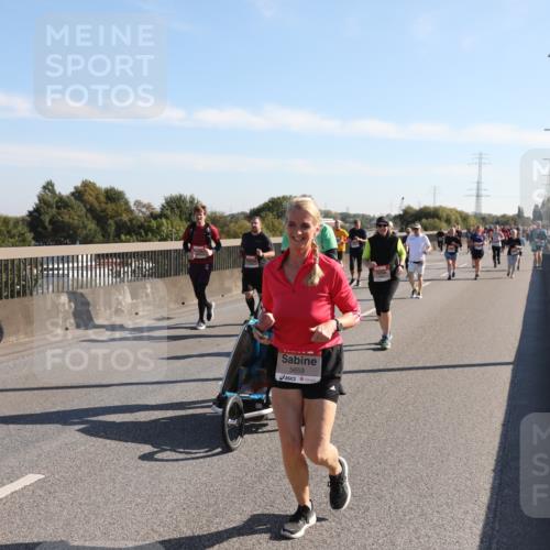 03.10.2025 - Köhlbrandbrückenlauf Yannick Fuchs http://msf.ph/oto/9182267 03.10.2025 11:24:37 Position 3 5226, 5659 meine-sportfotos.de