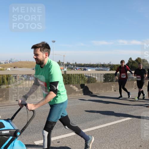 03.10.2025 - Köhlbrandbrückenlauf Yannick Fuchs http://msf.ph/oto/9182288 03.10.2025 11:24:39 Position 3  meine-sportfotos.de