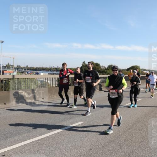 03.10.2025 - Köhlbrandbrückenlauf Yannick Fuchs http://msf.ph/oto/9182293 03.10.2025 11:24:39 Position 3  meine-sportfotos.de