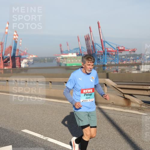 03.10.2025 - Köhlbrandbrückenlauf Yannick Fuchs http://msf.ph/oto/9182294 03.10.2025 08:59:30 Position 2 2646 meine-sportfotos.de
