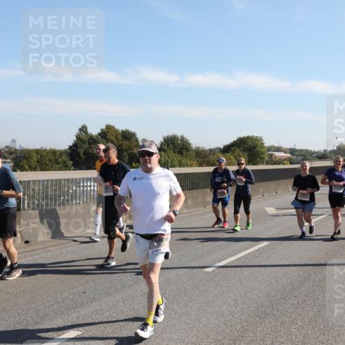 03.10.2025 - Köhlbrandbrückenlauf Yannick Fuchs http://msf.ph/oto/9182324 03.10.2025 11:24:42 Position 3 4459 meine-sportfotos.de