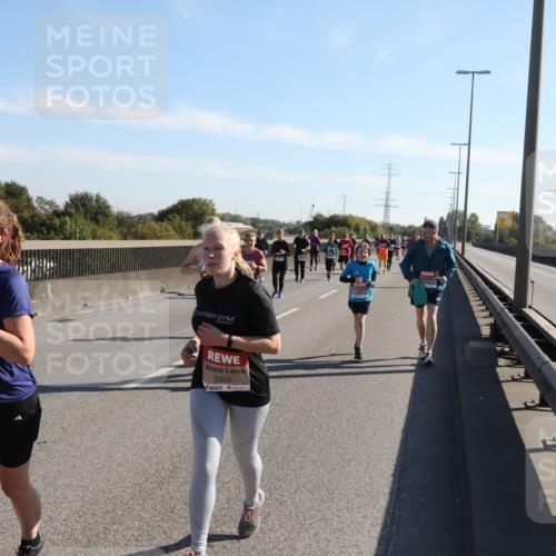 03.10.2025 - Köhlbrandbrückenlauf Yannick Fuchs http://msf.ph/oto/9182363 03.10.2025 11:24:45 Position 3 5378, 5320 meine-sportfotos.de