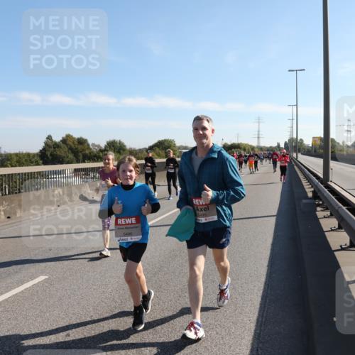 03.10.2025 - Köhlbrandbrückenlauf Yannick Fuchs http://msf.ph/oto/9182394 03.10.2025 11:24:48 Position 3 5496, 5495 meine-sportfotos.de