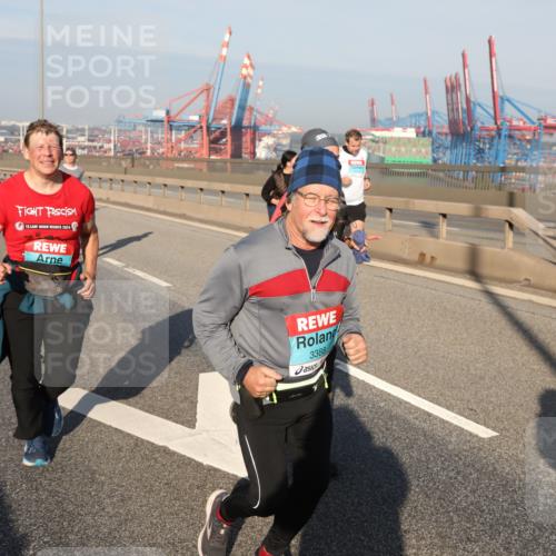 03.10.2025 - Köhlbrandbrückenlauf Yannick Fuchs http://msf.ph/oto/9182417 03.10.2025 08:59:51 Position 2 13, 2024, 3388 meine-sportfotos.de