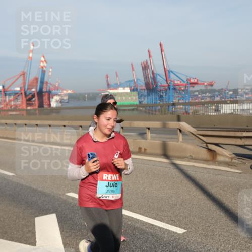 03.10.2025 - Köhlbrandbrückenlauf Yannick Fuchs http://msf.ph/oto/9182442 03.10.2025 08:59:55 Position 2 2465 meine-sportfotos.de