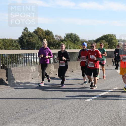 03.10.2025 - Köhlbrandbrückenlauf Yannick Fuchs http://msf.ph/oto/9182458 03.10.2025 11:24:56 Position 3 889 meine-sportfotos.de
