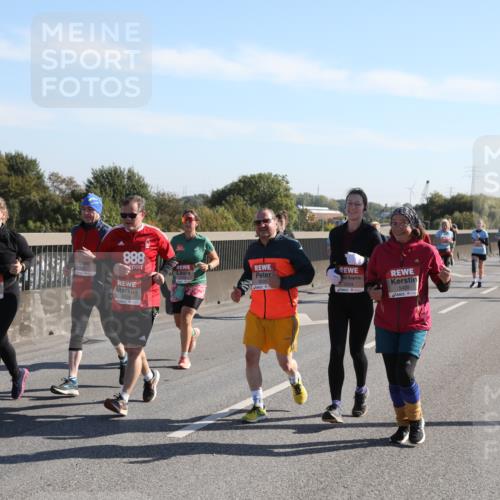 03.10.2025 - Köhlbrandbrückenlauf Yannick Fuchs http://msf.ph/oto/9182466 03.10.2025 11:24:56 Position 3 6451, 888, 6003, 6004, 5409, 5504 meine-sportfotos.de
