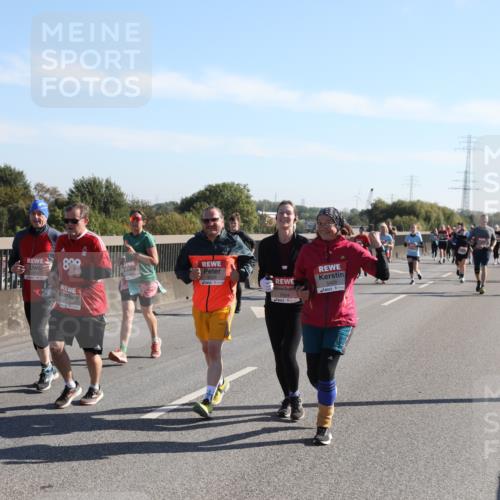 03.10.2025 - Köhlbrandbrückenlauf Yannick Fuchs http://msf.ph/oto/9182468 03.10.2025 11:24:56 Position 3 800, 5409 meine-sportfotos.de