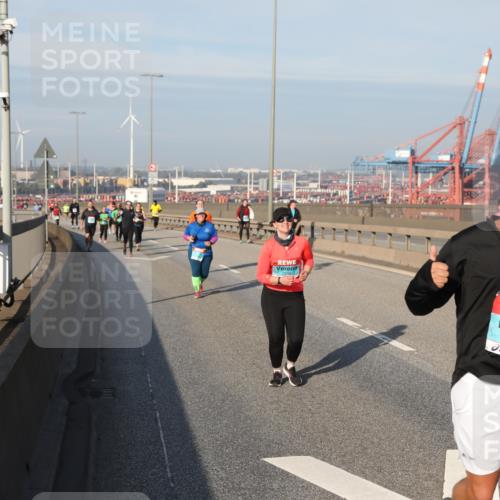 03.10.2025 - Köhlbrandbrückenlauf Yannick Fuchs http://msf.ph/oto/9182508 03.10.2025 09:00:10 Position 2 1763 meine-sportfotos.de