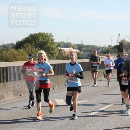 03.10.2025 - Köhlbrandbrückenlauf Yannick Fuchs http://msf.ph/oto/9182524 03.10.2025 11:25:02 Position 3 5297, 6736, 5215, 5442 meine-sportfotos.de