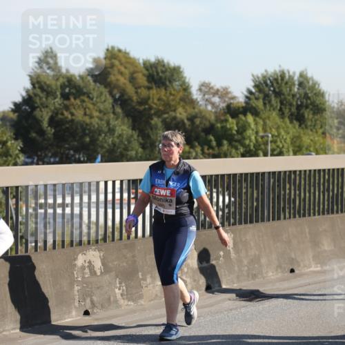 03.10.2025 - Köhlbrandbrückenlauf Yannick Fuchs http://msf.ph/oto/9182531 03.10.2025 11:25:03 Position 3 5253, 5267 meine-sportfotos.de