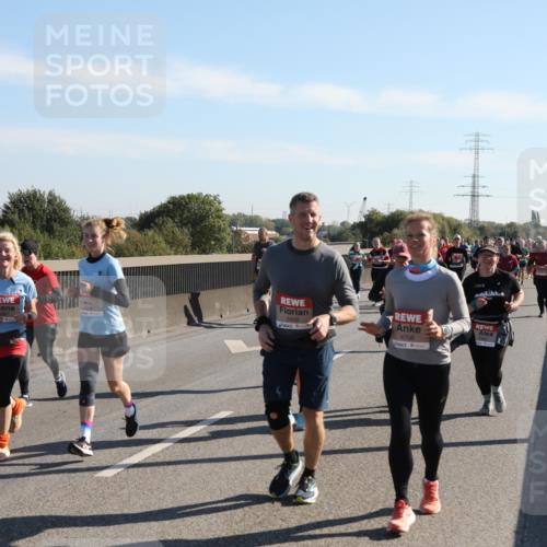03.10.2025 - Köhlbrandbrückenlauf Yannick Fuchs http://msf.ph/oto/9182539 03.10.2025 11:25:04 Position 3 5442, 4708 meine-sportfotos.de
