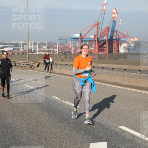 03.10.2025 - Köhlbrandbrückenlauf Yannick Fuchs http://msf.ph/oto/9182544 03.10.2025 09:00:16 Position 2  meine-sportfotos.de