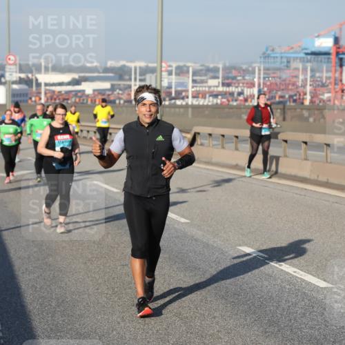 03.10.2025 - Köhlbrandbrückenlauf Yannick Fuchs http://msf.ph/oto/9182552 03.10.2025 09:00:18 Position 2  meine-sportfotos.de