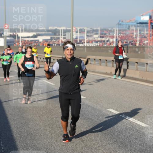 03.10.2025 - Köhlbrandbrückenlauf Yannick Fuchs http://msf.ph/oto/9182554 03.10.2025 09:00:18 Position 2  meine-sportfotos.de
