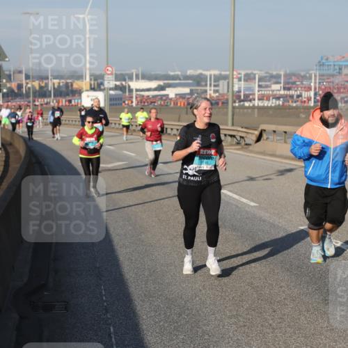 03.10.2025 - Köhlbrandbrückenlauf Yannick Fuchs http://msf.ph/oto/9182606 03.10.2025 09:00:30 Position 2  meine-sportfotos.de