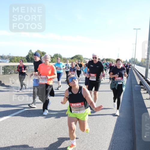 03.10.2025 - Köhlbrandbrückenlauf Yannick Fuchs http://msf.ph/oto/9182623 03.10.2025 11:25:24 Position 3 5462, 436, 5576, 5264 meine-sportfotos.de
