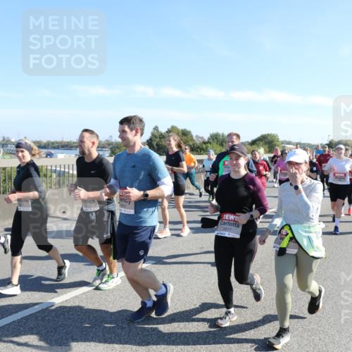 03.10.2025 - Köhlbrandbrückenlauf Yannick Fuchs http://msf.ph/oto/9182663 03.10.2025 11:25:28 Position 3 5176, 1, 5017 meine-sportfotos.de