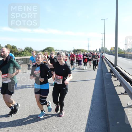 03.10.2025 - Köhlbrandbrückenlauf Yannick Fuchs http://msf.ph/oto/9182711 03.10.2025 11:25:33 Position 3 6443, 6442 meine-sportfotos.de