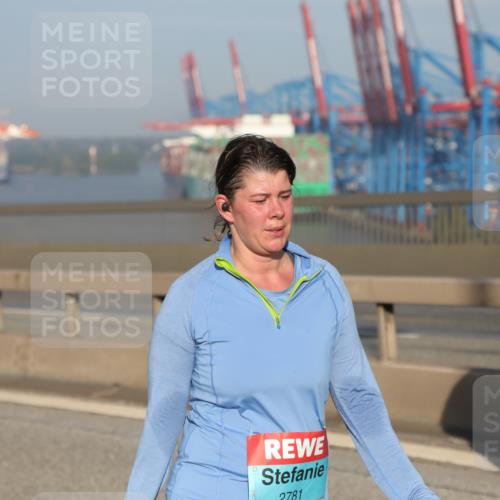 03.10.2025 - Köhlbrandbrückenlauf Yannick Fuchs http://msf.ph/oto/9182715 03.10.2025 09:01:03 Position 2 2781 meine-sportfotos.de
