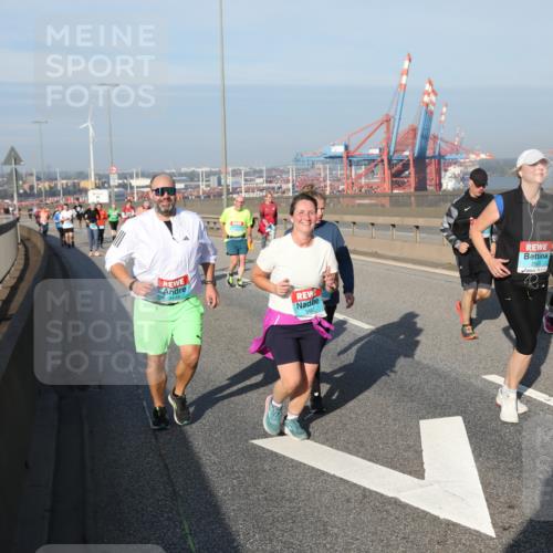 03.10.2025 - Köhlbrandbrückenlauf Yannick Fuchs http://msf.ph/oto/9182727 03.10.2025 09:01:06 Position 2  meine-sportfotos.de