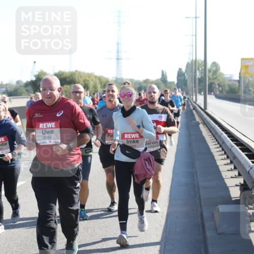 03.10.2025 - Köhlbrandbrückenlauf Yannick Fuchs http://msf.ph/oto/9182767 03.10.2025 11:25:40 Position 3 5620, 5584, 4, 5292, 5247 meine-sportfotos.de