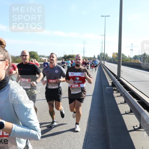 03.10.2025 - Köhlbrandbrückenlauf Yannick Fuchs http://msf.ph/oto/9182795 03.10.2025 11:25:43 Position 3 5620, 5246, 5248, 5247, 292 meine-sportfotos.de