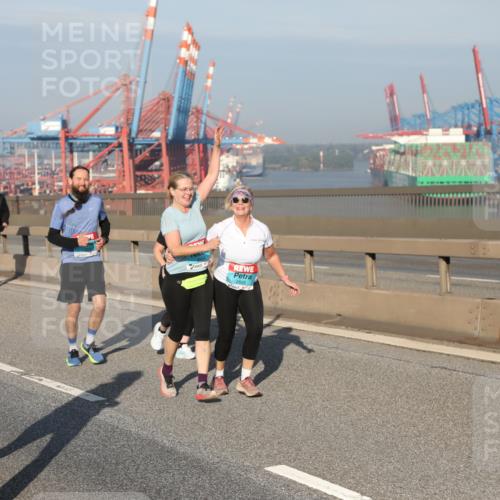 03.10.2025 - Köhlbrandbrückenlauf Yannick Fuchs http://msf.ph/oto/9182878 03.10.2025 09:01:39 Position 2 2233, 2895 meine-sportfotos.de