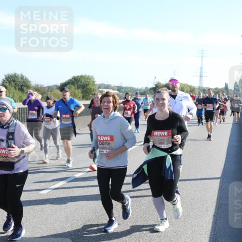 03.10.2025 - Köhlbrandbrückenlauf Yannick Fuchs http://msf.ph/oto/9182909 03.10.2025 11:25:57 Position 3 5756, 5585, 6825 meine-sportfotos.de