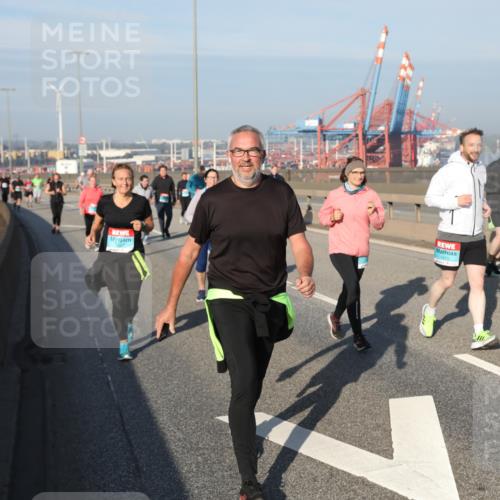 03.10.2025 - Köhlbrandbrückenlauf Yannick Fuchs http://msf.ph/oto/9182910 03.10.2025 09:01:44 Position 2  meine-sportfotos.de