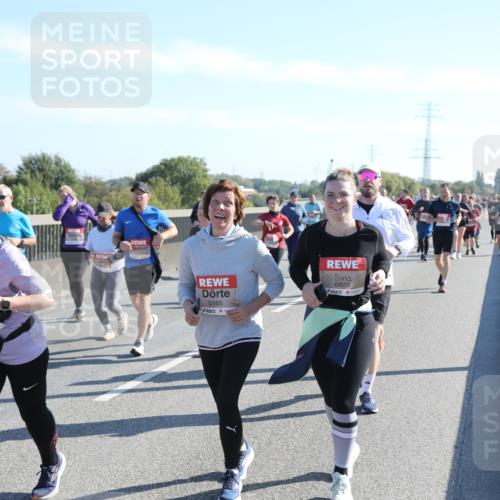 03.10.2025 - Köhlbrandbrückenlauf Yannick Fuchs http://msf.ph/oto/9182911 03.10.2025 11:25:57 Position 3 5585, 6825 meine-sportfotos.de