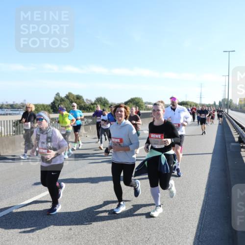 03.10.2025 - Köhlbrandbrückenlauf Yannick Fuchs http://msf.ph/oto/9182918 03.10.2025 11:25:58 Position 3 6825 meine-sportfotos.de