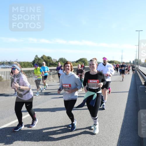 03.10.2025 - Köhlbrandbrückenlauf Yannick Fuchs http://msf.ph/oto/9182920 03.10.2025 11:25:58 Position 3 6825, 558 meine-sportfotos.de