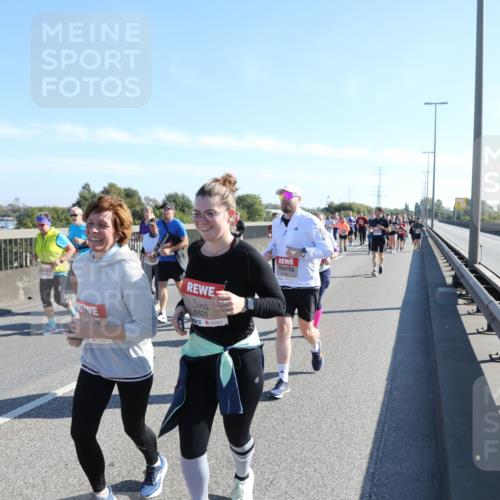 03.10.2025 - Köhlbrandbrückenlauf Yannick Fuchs http://msf.ph/oto/9182923 03.10.2025 11:25:58 Position 3 6825 meine-sportfotos.de