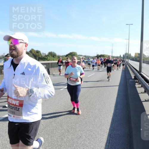 03.10.2025 - Köhlbrandbrückenlauf Yannick Fuchs http://msf.ph/oto/9182933 03.10.2025 11:26:00 Position 3 5193, 6527 meine-sportfotos.de