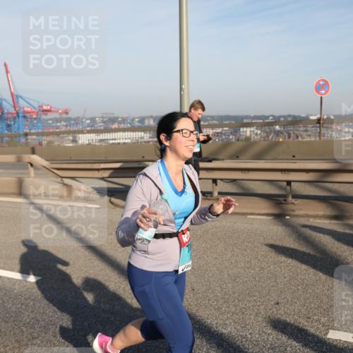 03.10.2025 - Köhlbrandbrückenlauf Yannick Fuchs http://msf.ph/oto/9182936 03.10.2025 09:01:49 Position 2  meine-sportfotos.de