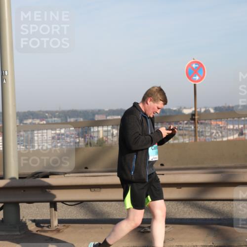 03.10.2025 - Köhlbrandbrückenlauf Yannick Fuchs http://msf.ph/oto/9182938 03.10.2025 09:01:49 Position 2 118, 29 meine-sportfotos.de