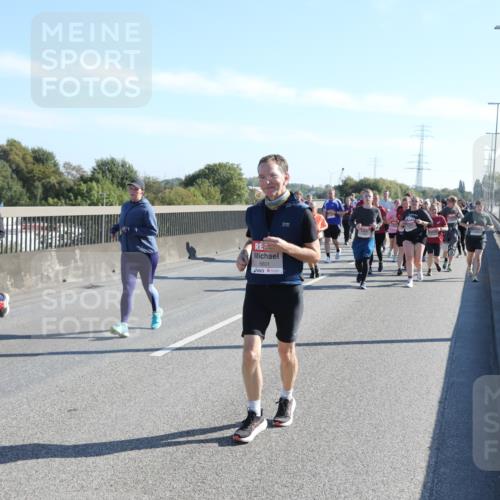 03.10.2025 - Köhlbrandbrückenlauf Yannick Fuchs http://msf.ph/oto/9182956 03.10.2025 11:26:02 Position 3 5515, 5601 meine-sportfotos.de